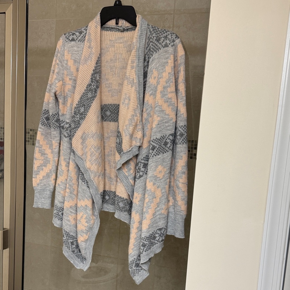Charlotte Russe Gray and Cream Cardigan